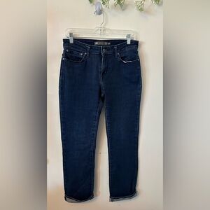 EUC Levis | Mid-Rise straight Jean